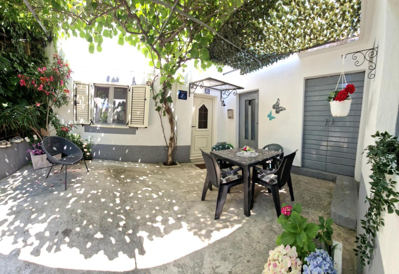 Apartman Perina Трогир Экстерьер фото