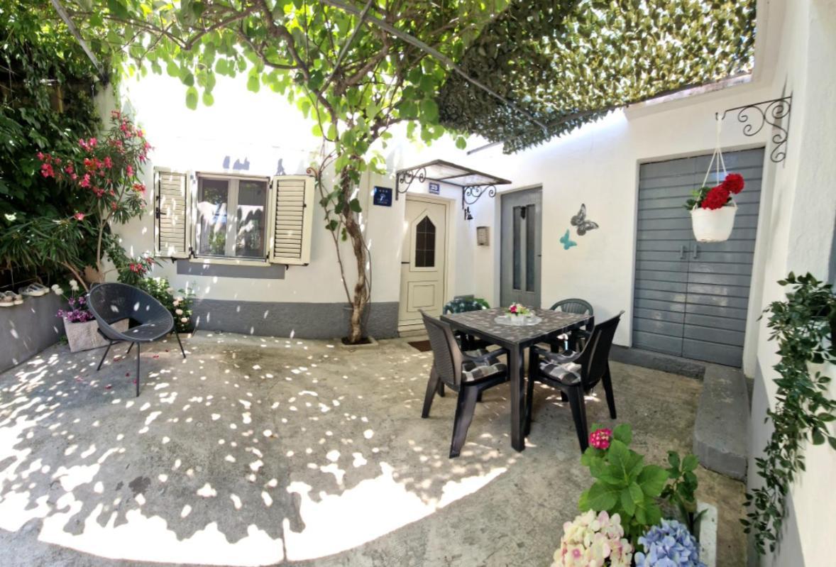 Apartman Perina Трогир Экстерьер фото