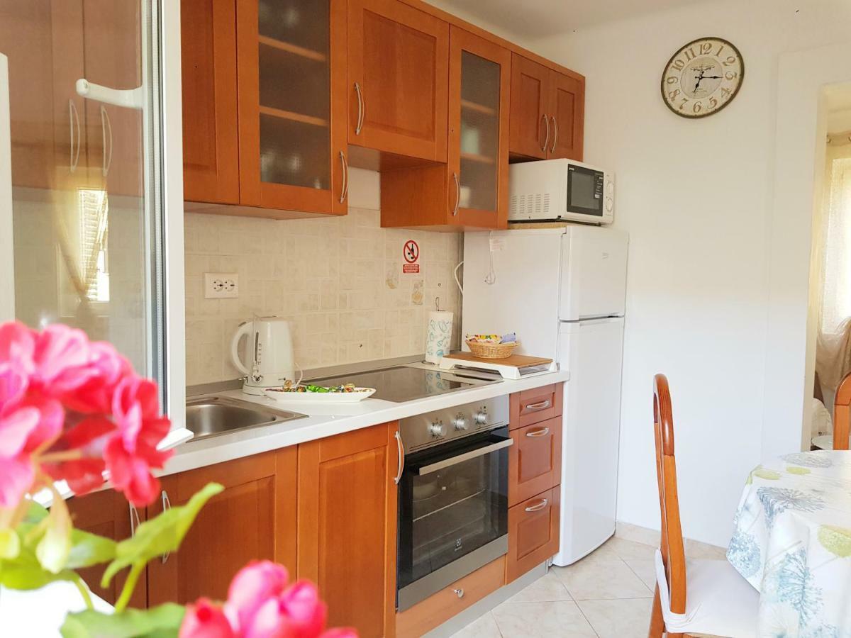 Apartman Perina Трогир Экстерьер фото